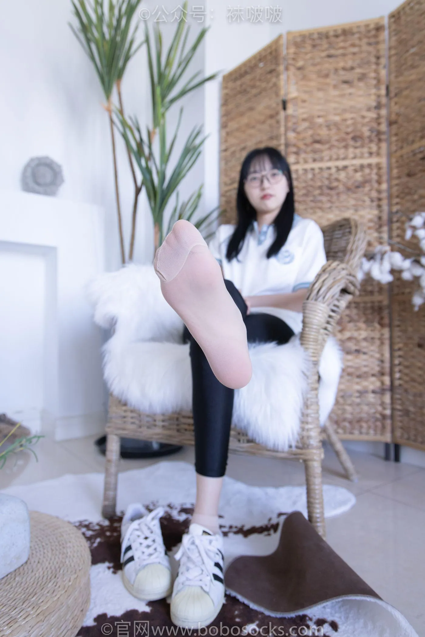[BoBoSocks袜啵啵]NO.044 稚予-贝壳头、匡威帆布鞋、短肉丝 [154P]插图3